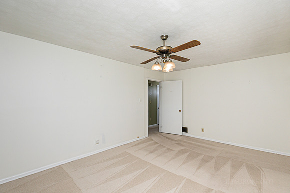 2133 Sandy Plains Road-23