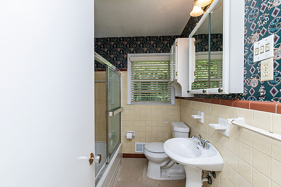 2133 Sandy Plains Road-30