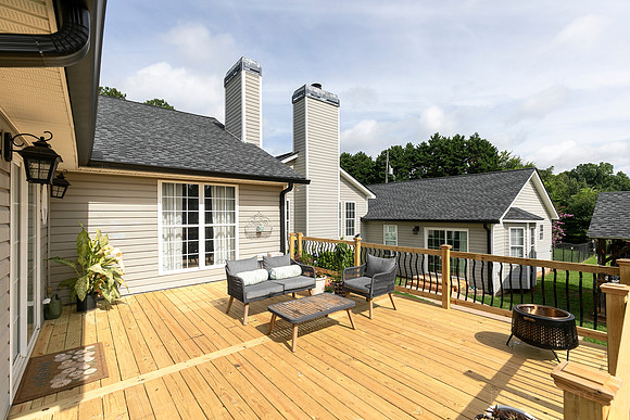 3021 Old Lost Mountain Rd-50