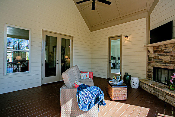 Screened Porch-2