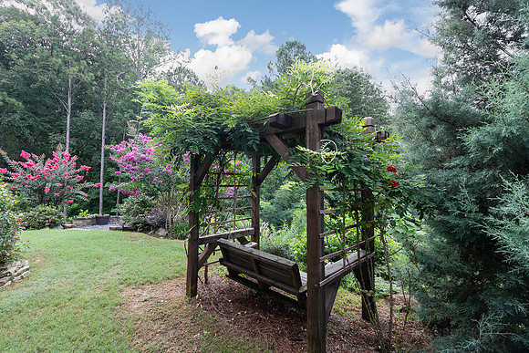 137 Unicoi Way-43