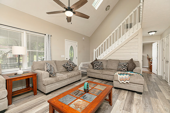 844 Hardy Circle-11