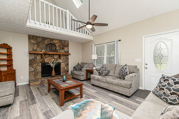 844 Hardy Circle-12