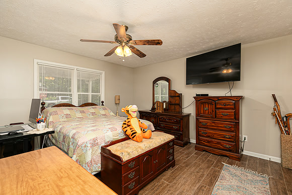 844 Hardy Circle-18