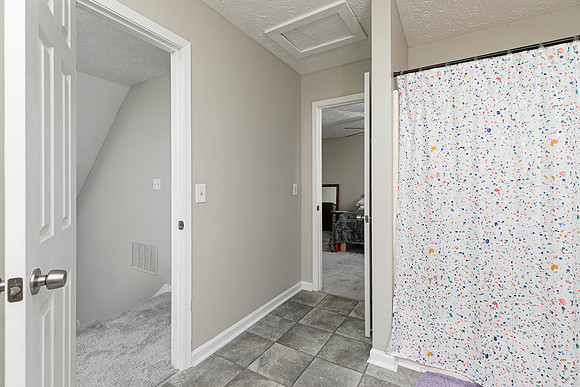 844 Hardy Circle-27