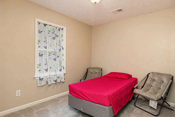 844 Hardy Circle-28