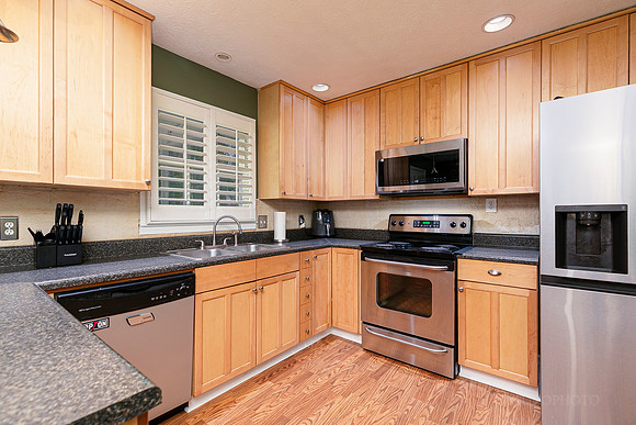 3310 Hickory Grove Rd-11