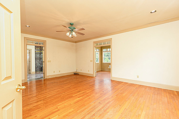 538 Spring Place Rd-24