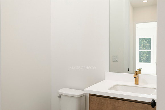 Antoinette Classic-26
