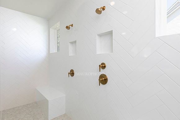 Antoinette Classic-34