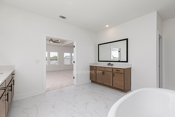 Roswell Transitional-32