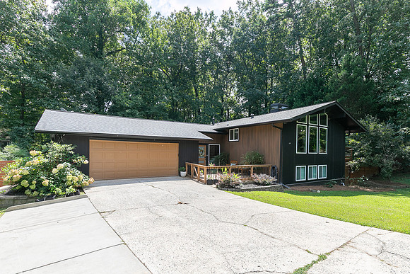371 Clear Spring Court-5
