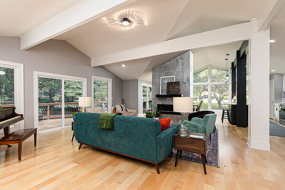 371 Clear Spring Court-10