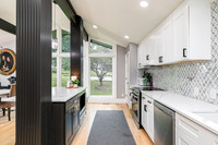 371 Clear Spring Court-19