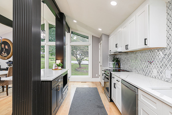 371 Clear Spring Court-19