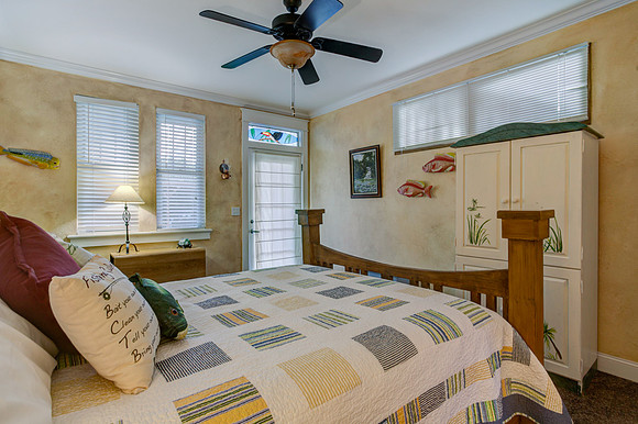 Guest Room 6-6