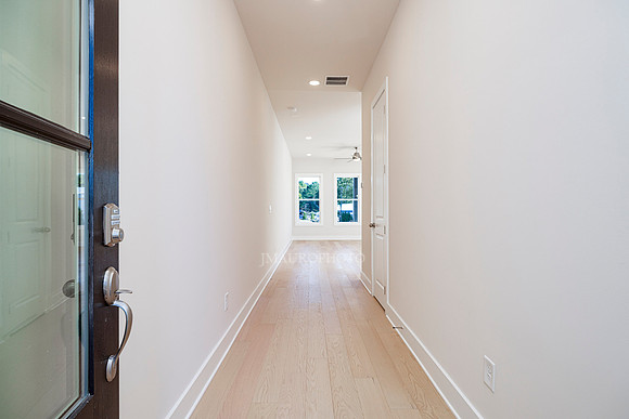 Oakridge Grand-2