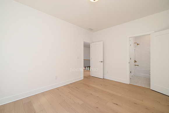 Antoinette-47