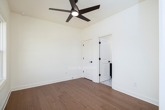 Oakshire Farmhouse-40