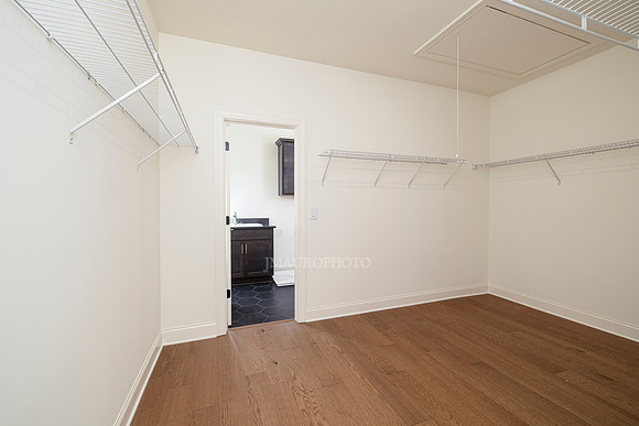 Oakshire Farmhouse-39