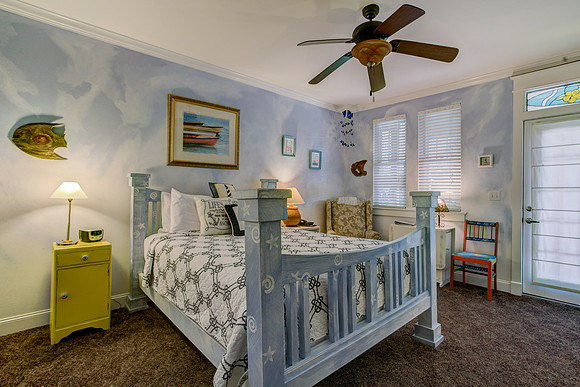 Guest Room 4-3