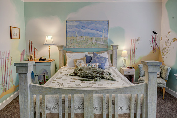 Guest Room 2-5