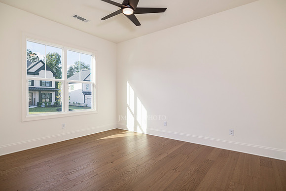 Oakshire Farmhouse-6