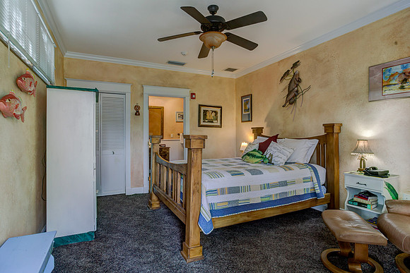 Guest Room 6-1