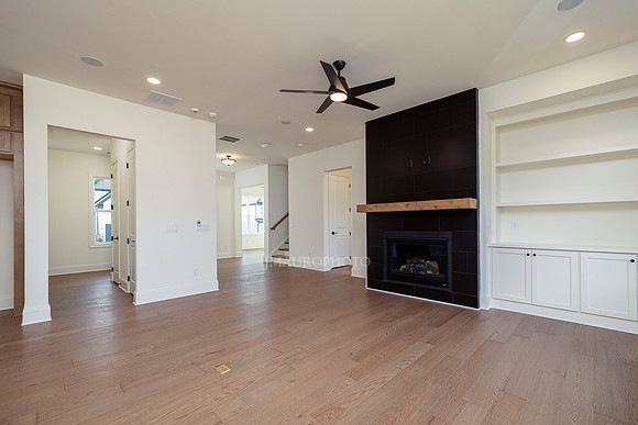Oakshire Farmhouse-10