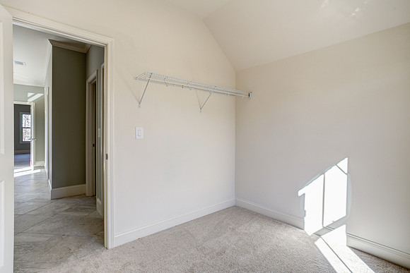 Master Closet-1