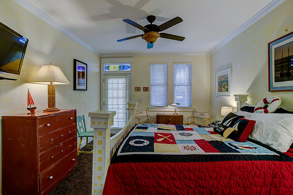 Guest Room 5-5
