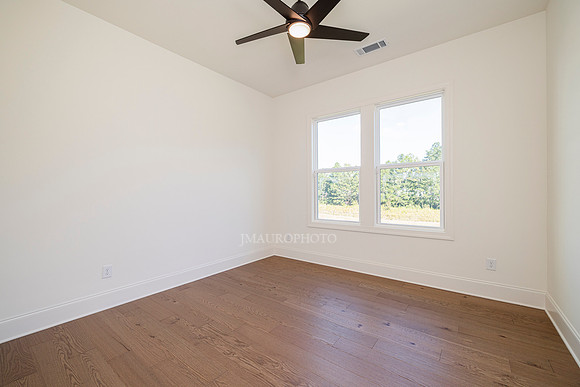 Oakshire Farmhouse-27
