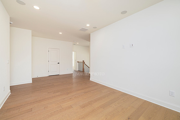 Oakshire Farmhouse-32