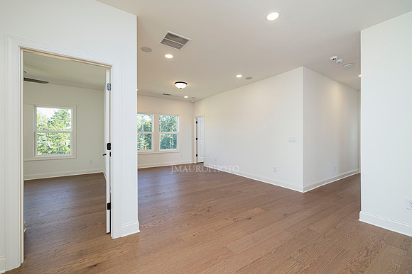 Oakshire Farmhouse-31