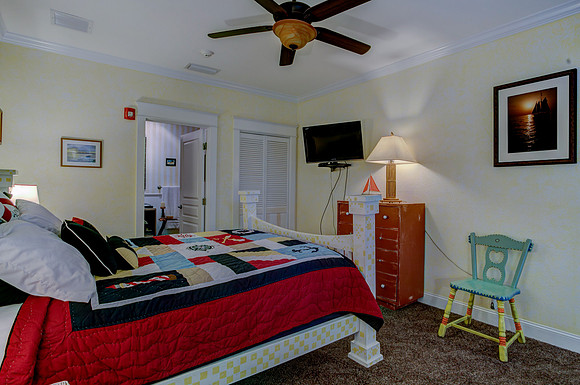 Guest Room 5-8