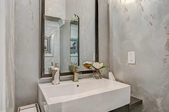 Powder Room-3