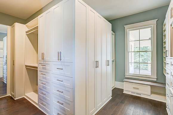 Master Closet-1