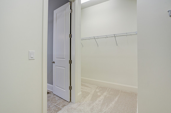 Master Closet-1
