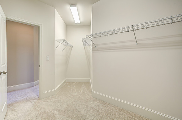 Master Closet-1