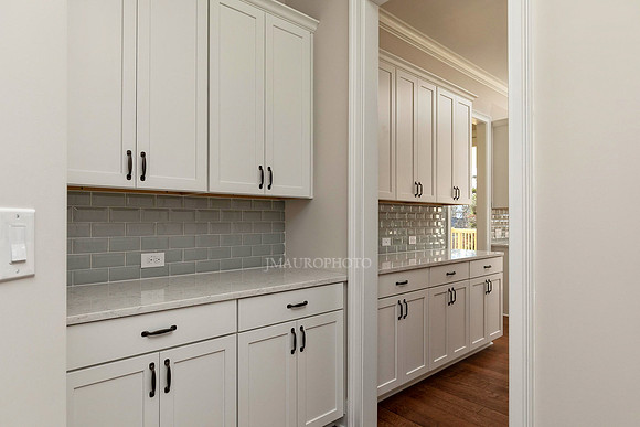 Butler's Pantry-1