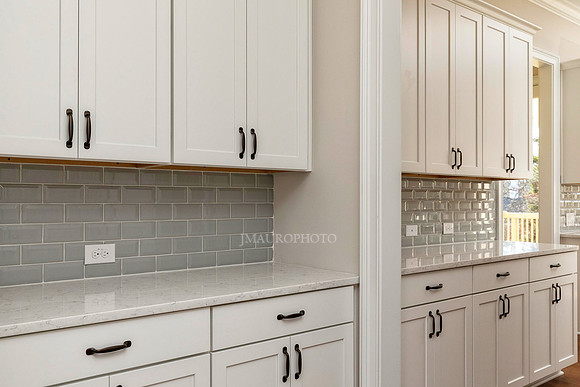 Butler's Pantry-2