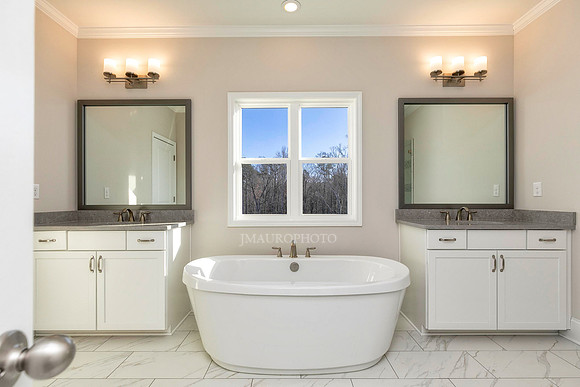 Owner's Bath-1