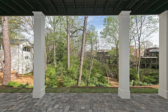 Terrace Level Patio-1