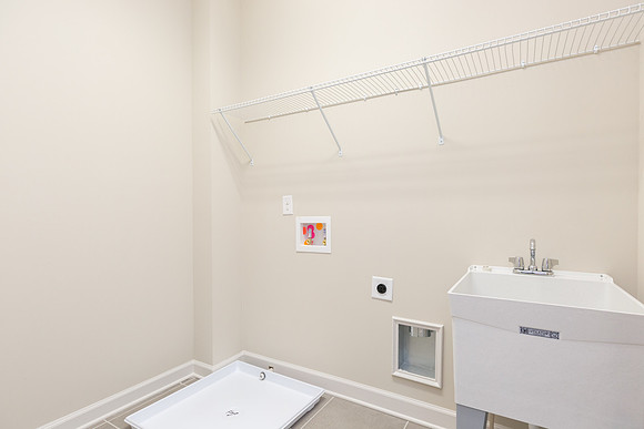 Laundry - Upper Level-1