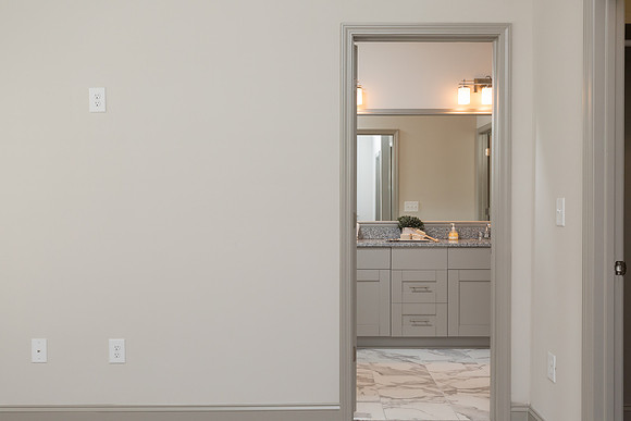 Master Bedroom - Upper Level-3