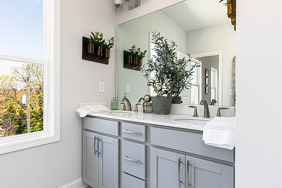 Owner's Bath-1