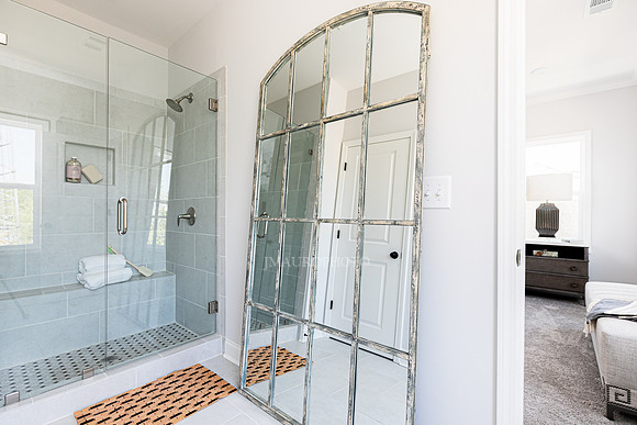 Owner's Bath-2
