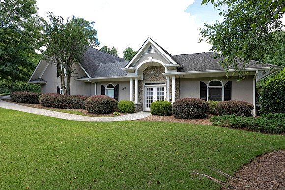 Clubhouse-1