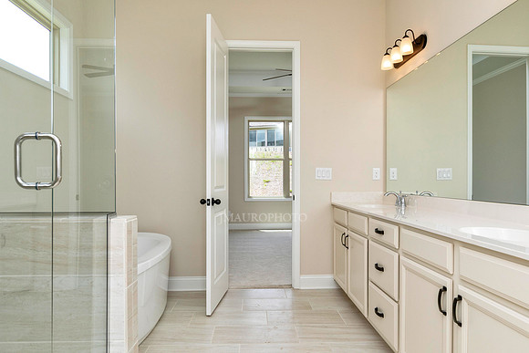 Owner's Bath-4