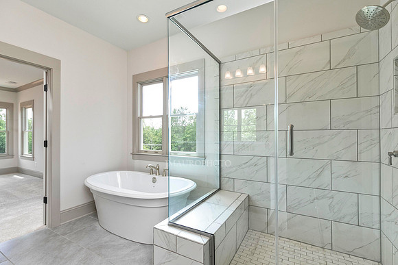 Owner's Bath-4